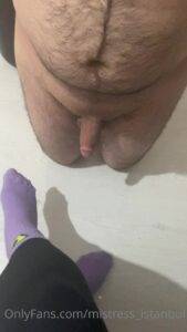 Tekmeden tassaklari buzustu